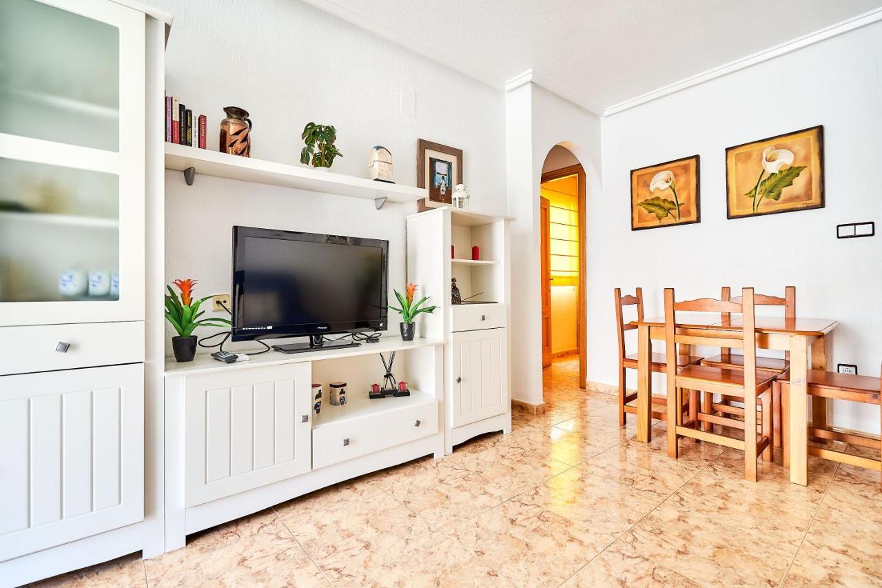Espanhouse David 2 Bedroom Apartment Torrevieja With Pool Luaran gambar