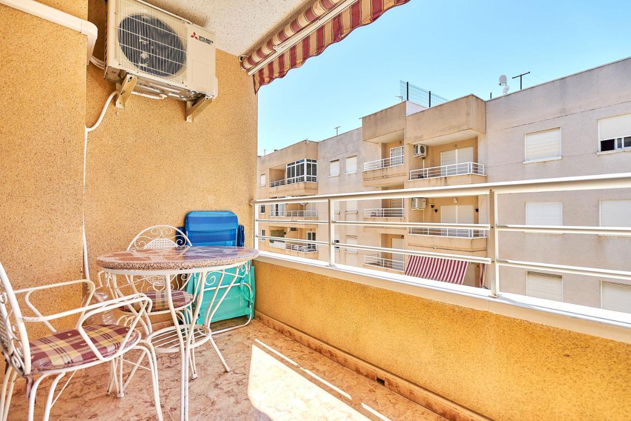 Espanhouse David 2 Bedroom Apartment Torrevieja With Pool Luaran gambar